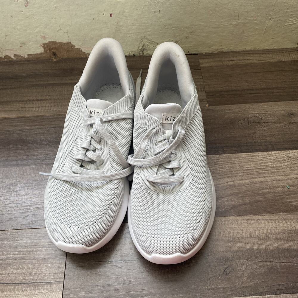 Kizik Athens Hands Free Slip on Sneakers White M8.5wide / W9.5wide no insole